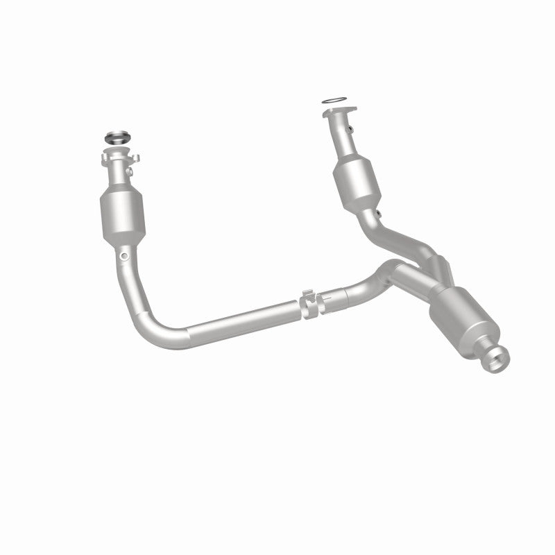 MagnaFlow 14-15 Chevrolet Silverado 1500 Underbody 4.3L / 5.3L Direct-Fit Catalytic Converter