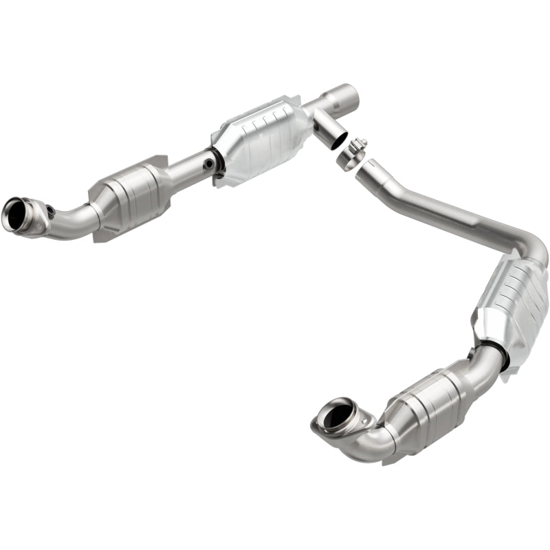 MagnaFlow Direct Fit Catalytic Converter Ford E350 Van 06 5.4L OEM