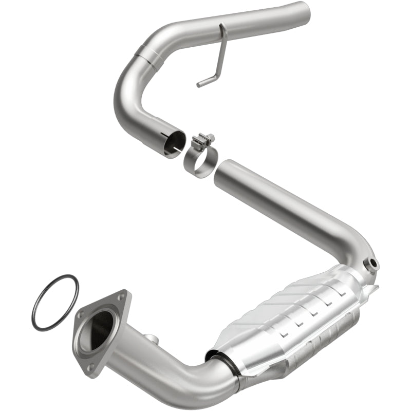 MagnaFlow Direct Fit Catalytic Conv 02-06 Cadillac Escalade / 02-06 GM Yukon (Inc Denali) 6.0L D/S