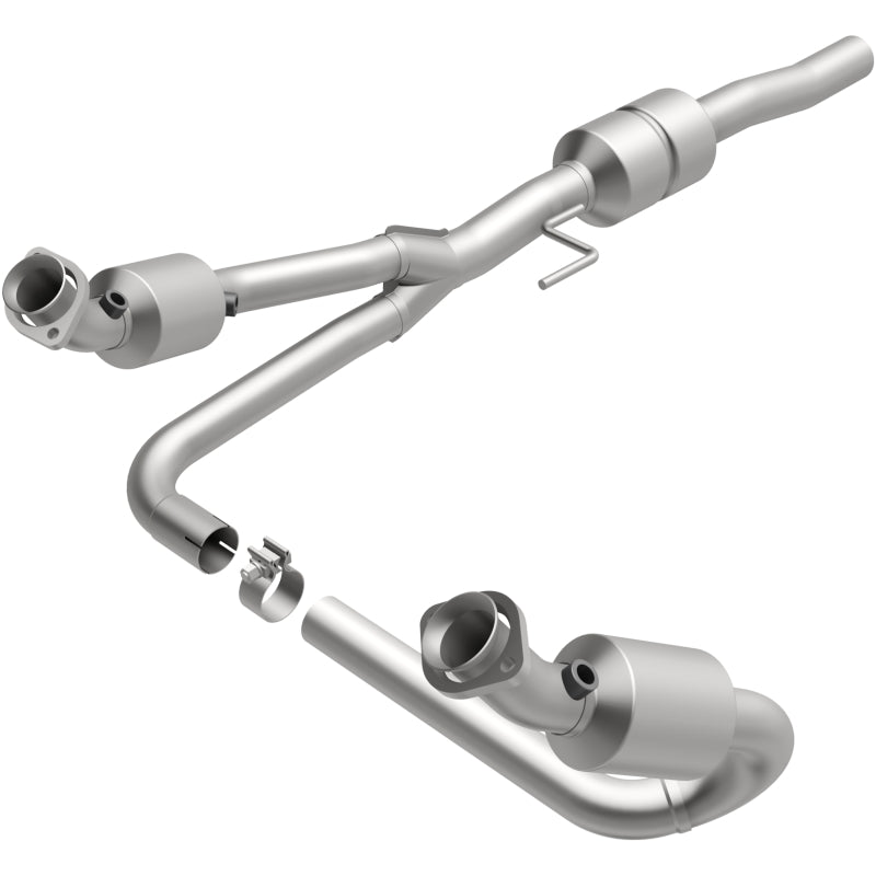 MagnaFlow Direct Fit Catalytic Converter 02-03 Dodge Durango