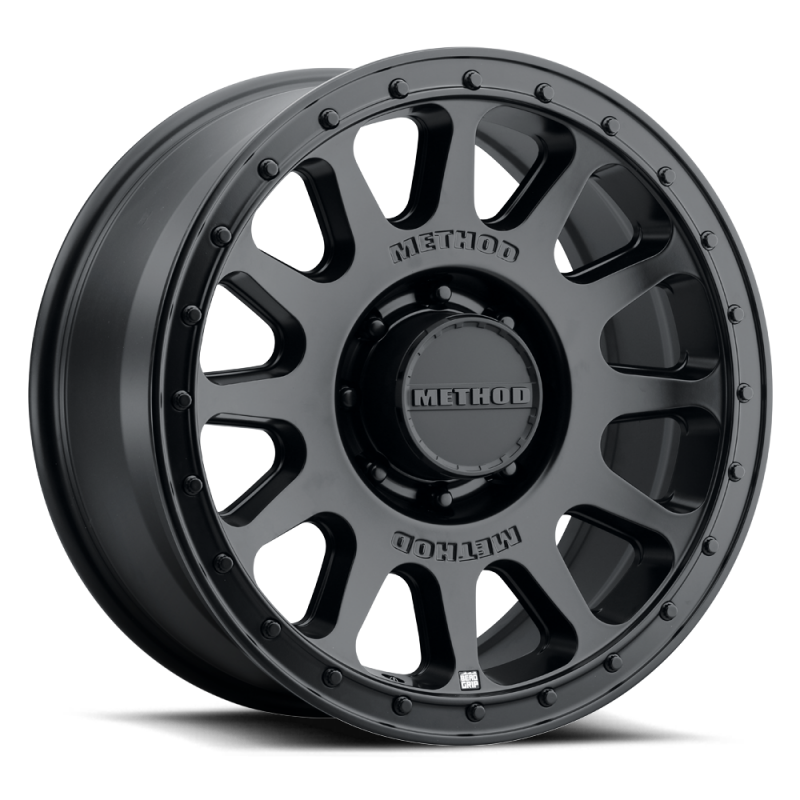Method MR709 HD Bead Grip 20x 9in / ET12 / 8x6.5 BP / 121.3mm Bore - Black Wheel