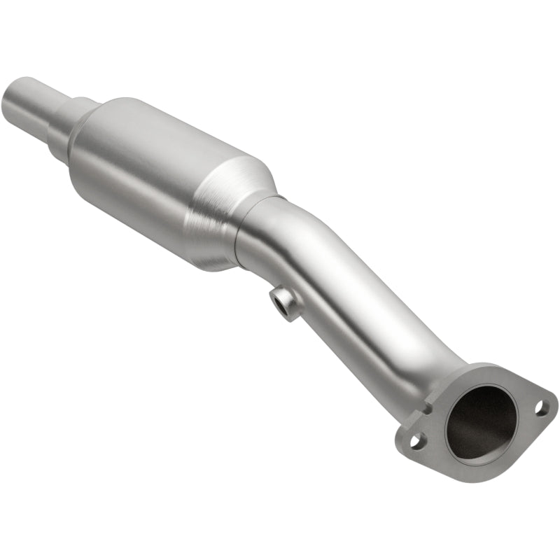 MagnaFlow Direct Fit Catalytic Converter 09 Matrix S 2.4L Rear OEM